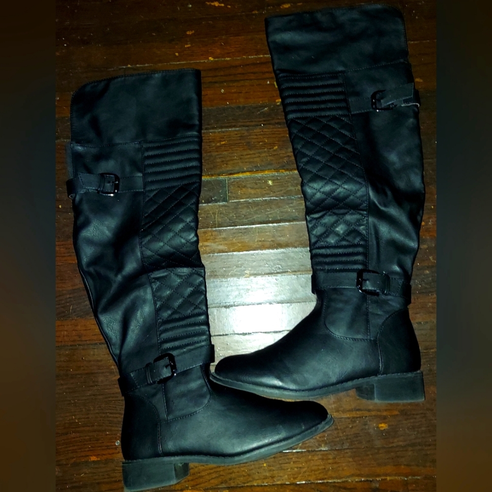 Black flat knee boots